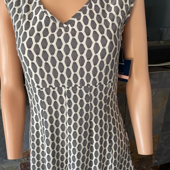 Just Taylor dress - Picture 3 of 4